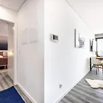 Frontline Seaview Apartman