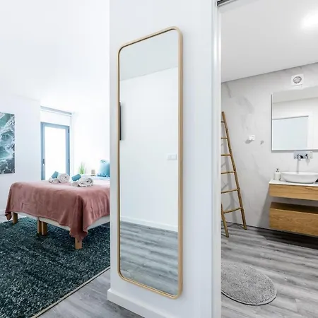 Frontline Seaview Appartement *