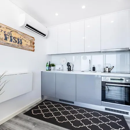 Frontline Seaview Appartement Budens