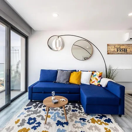 Frontline Seaview Appartement Budens